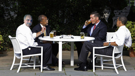Tom has a beer at the White House